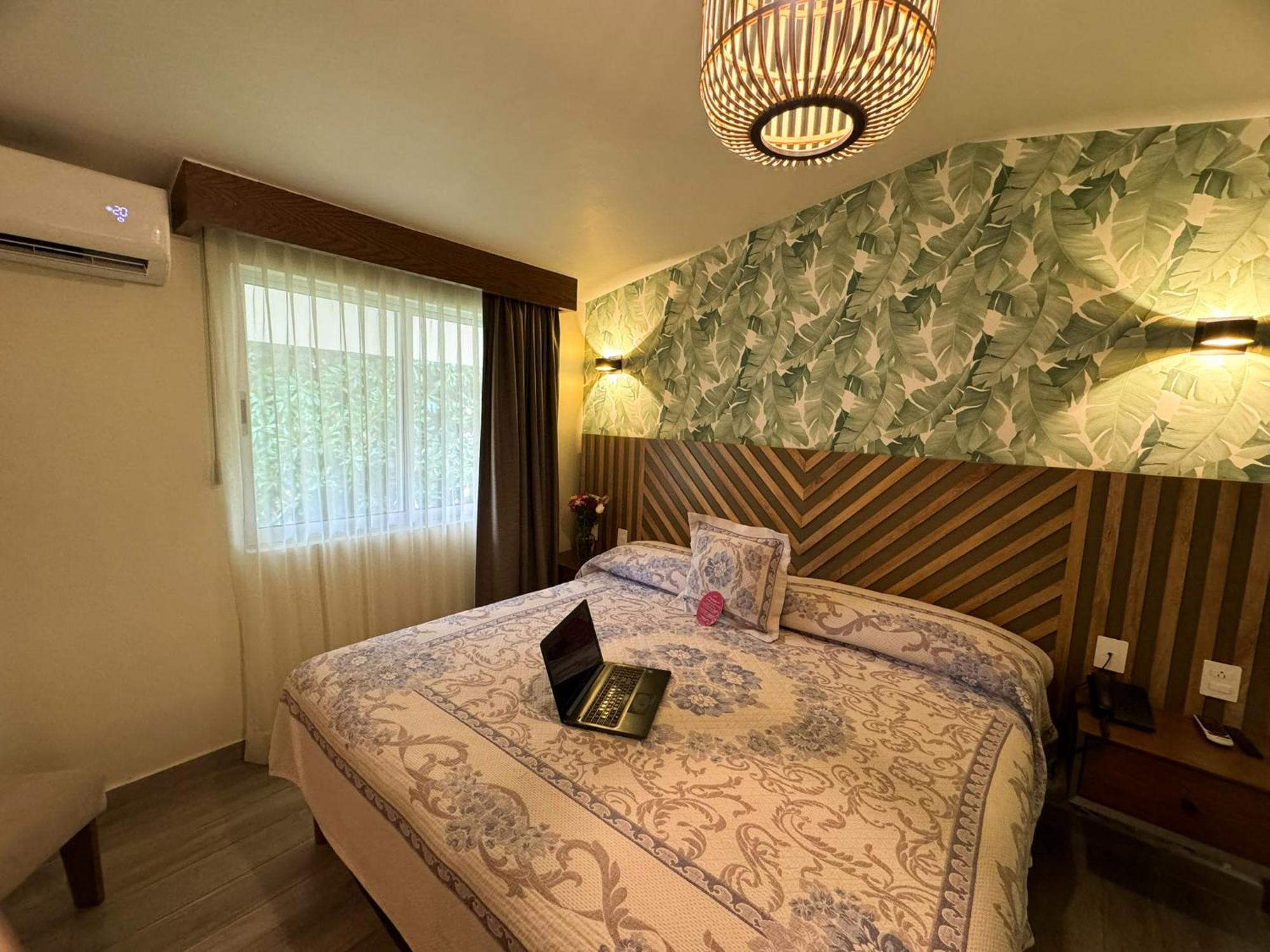 Hotel Isabel Гвадалахара Экстерьер фото